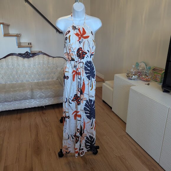White Floral Jumpsuit Size  Medium - Picture 7 of 10